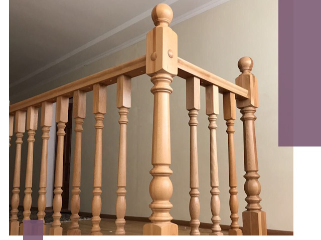 Деревянные перила на заказ в Курганинске: монтаж и изготовление