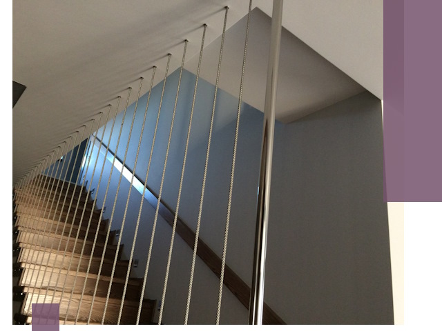 Тросовые перила под ключ в Курганинске — производство и монтаж