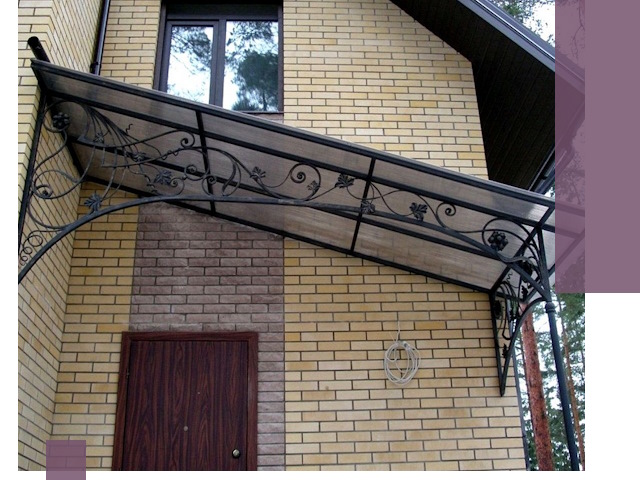 Односкатные козырьки из металла под ключ в Курганинске