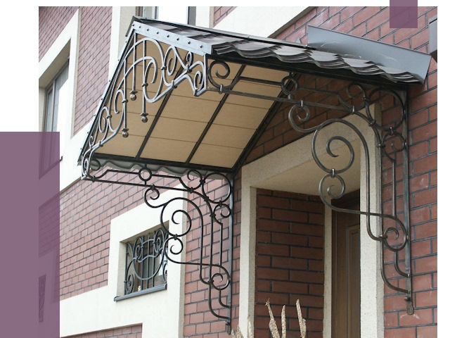 Двускатные козырьки в Курганинске под ключ от 13001 руб.