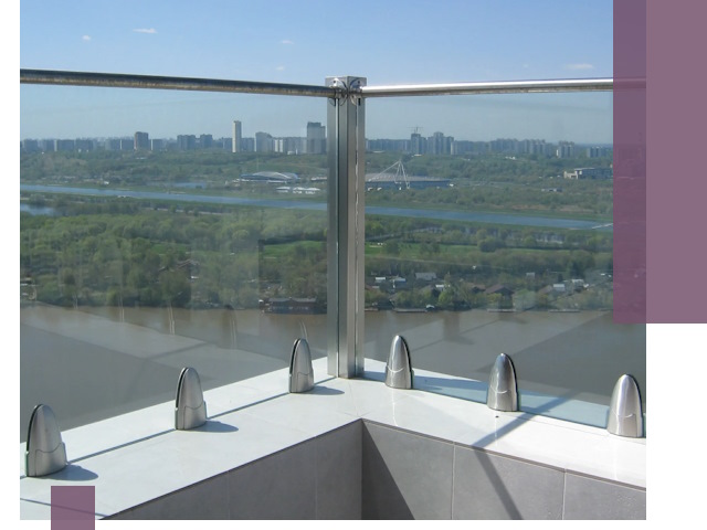 Стеклянные парапеты премиум класса в Курганинске для домов и бизнесов