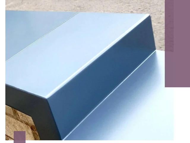 Крышки на парапет в Курганинске: изготовление и монтаж под ключ