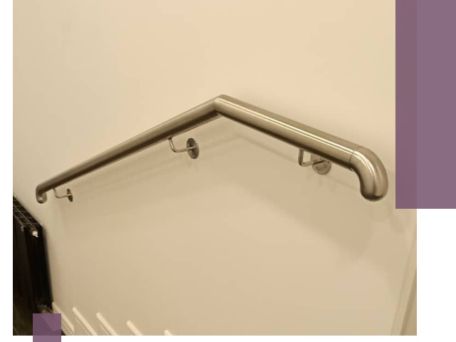 Изготовление пристенных поручней в Курганинске под ключ за сроки